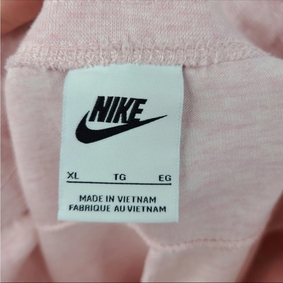 Big kid Nike tech joggers - Picture 9 of 9